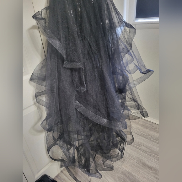 SHERRI HILL Formal Prom/Homecoming or other special occasion Black Gown - Picture 5 of 12